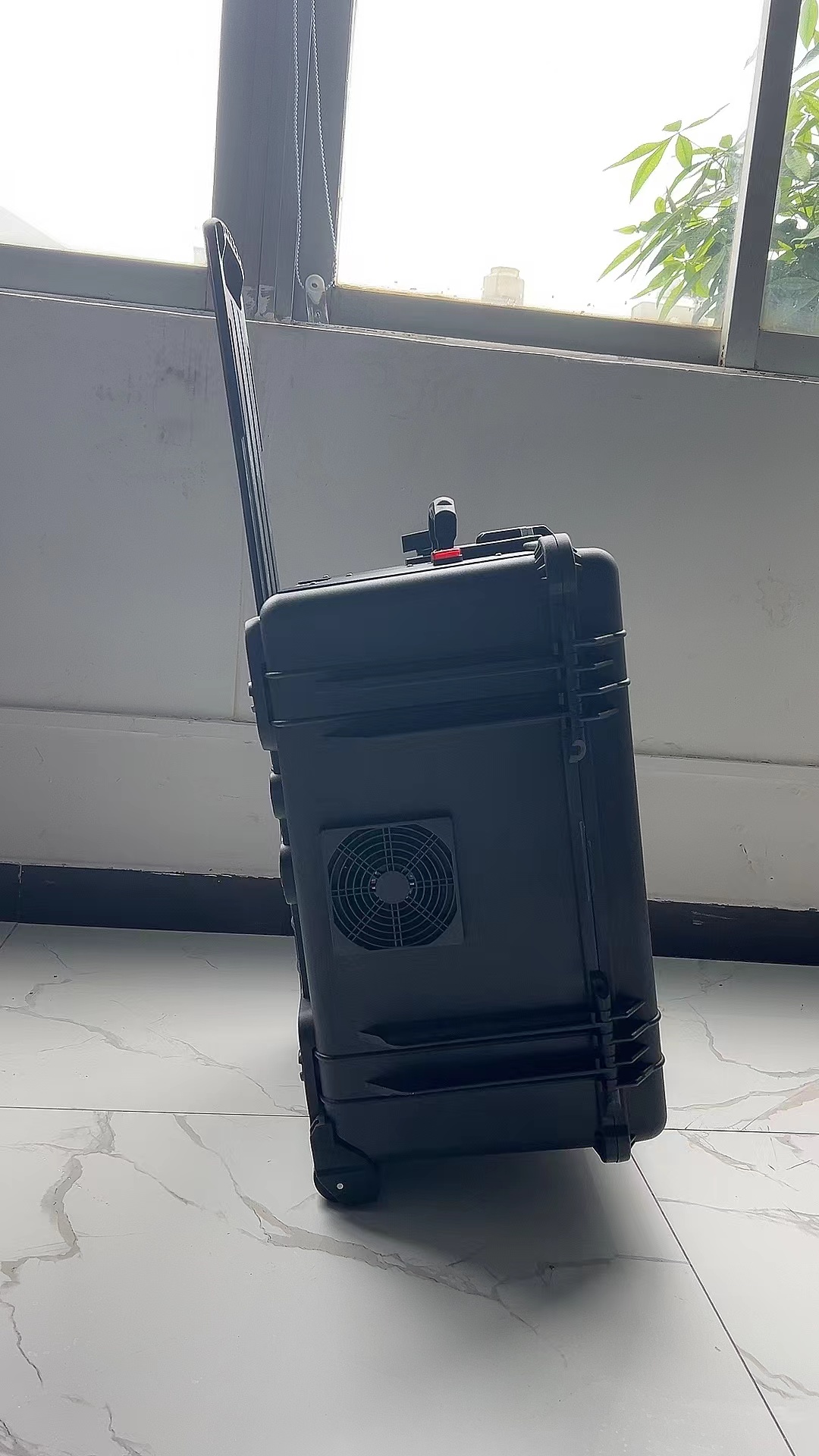 水城手拉箱型移动通信干扰器